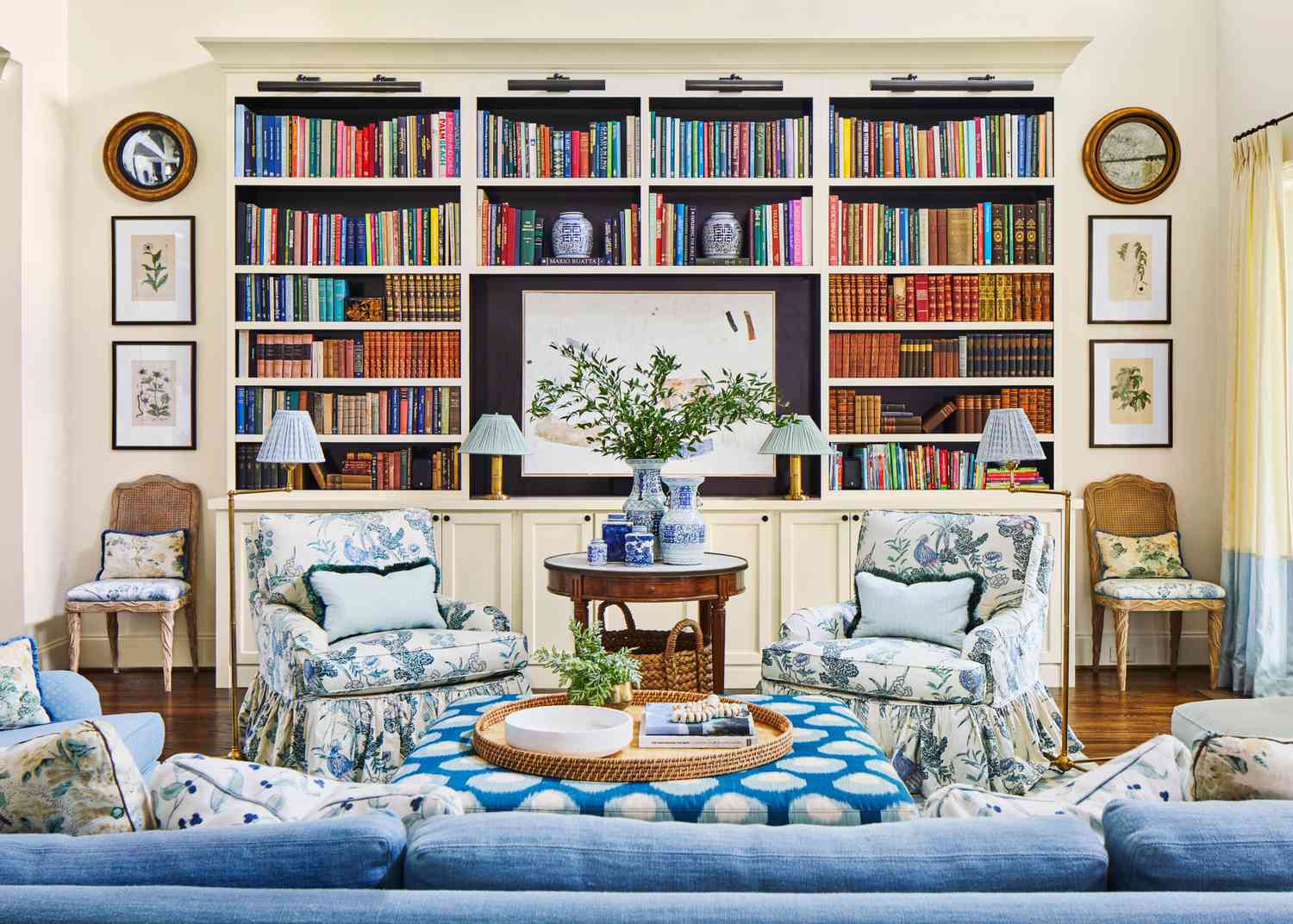 bookshelf decorating ideas