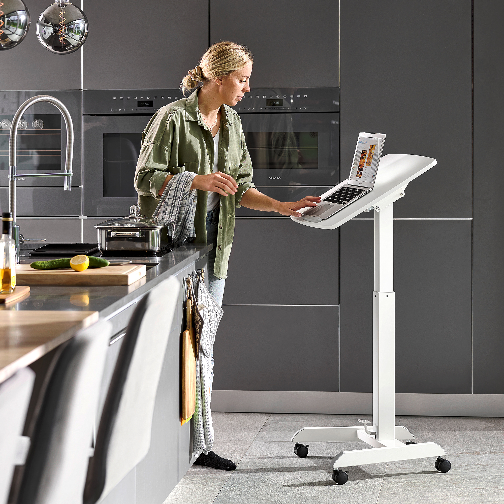 disadvantages of standing desk